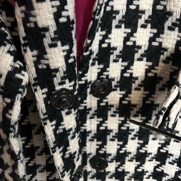 Focus 2000 Black & White Houndstooth Check Long Buttoned Coat Size 6 - Picture 6 of 8